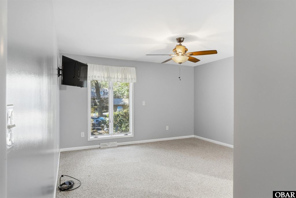 Image 15 of property listing at 40 Juniper Trail Lot 6, Southern Shores, NC 27949