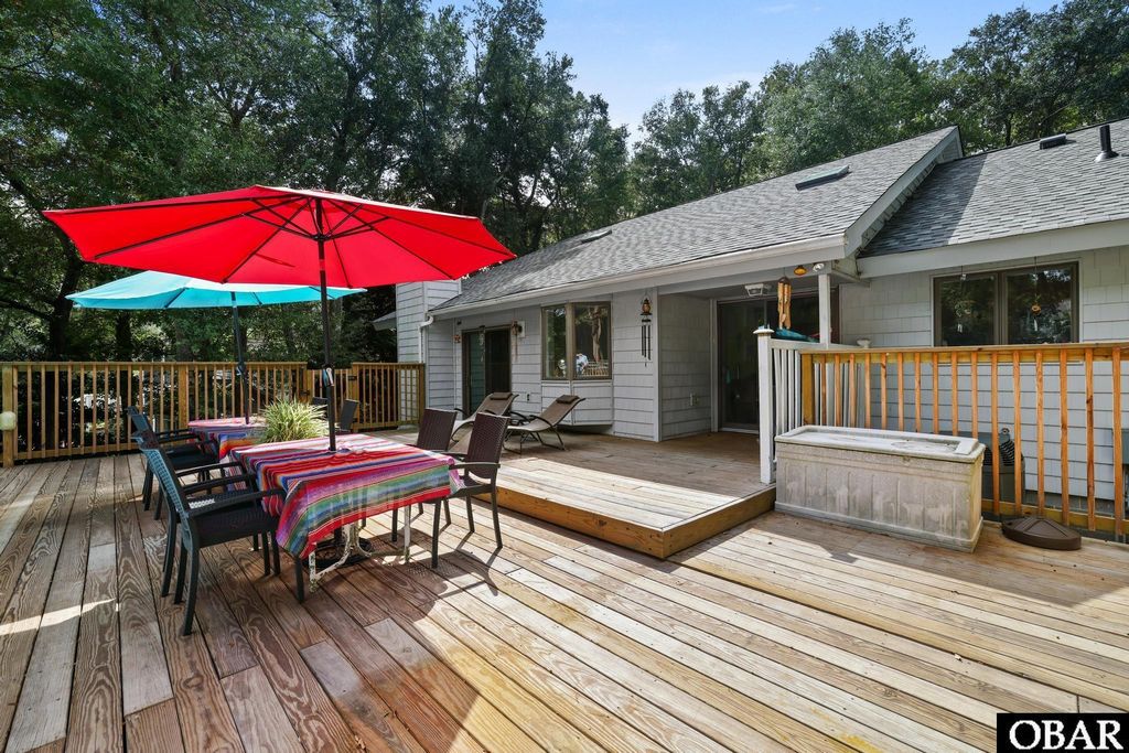 Image 30 of property listing at 40 Juniper Trail Lot 6, Southern Shores, NC 27949