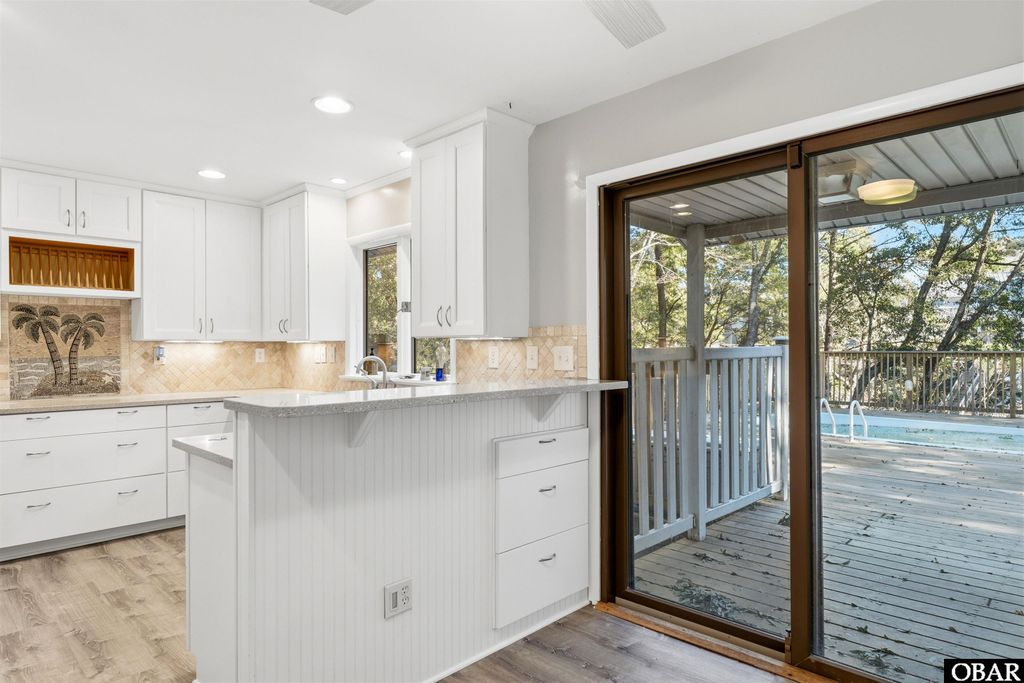 Image 10 of property listing at 40 Juniper Trail Lot 6, Southern Shores, NC 27949