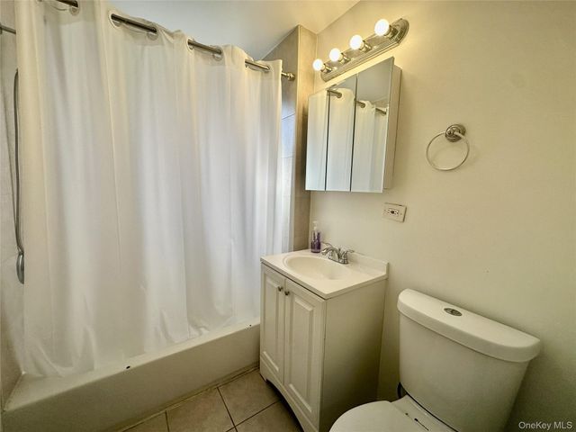 808 Bronx River Road 4E, Bronxville, NY 10708
