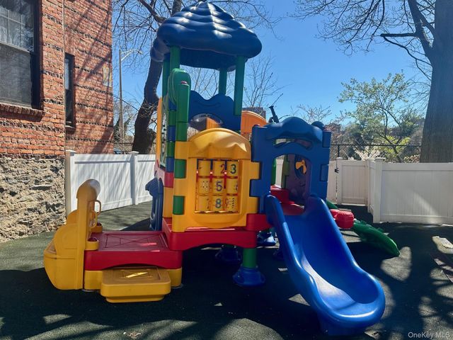 808 Bronx River Road 4E, Bronxville, NY 10708