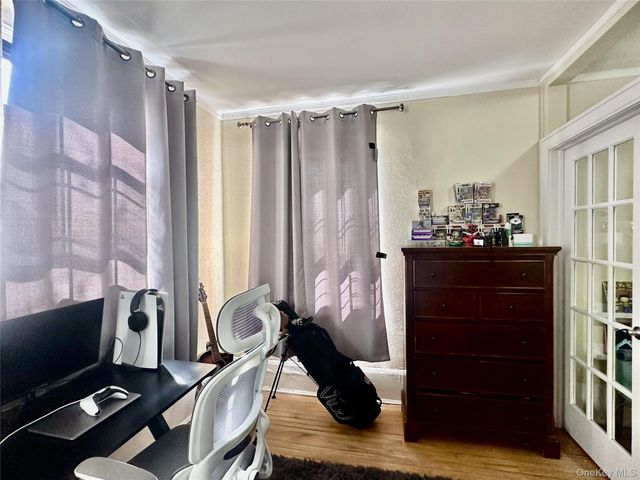 808 Bronx River Road 4E, Bronxville, NY 10708