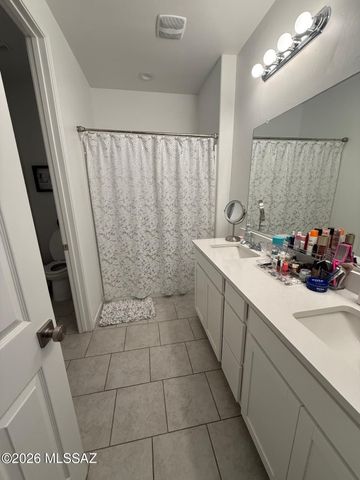 652 W Calle Espadero, Sahuarita, AZ 85629