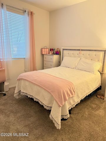 652 W Calle Espadero, Sahuarita, AZ 85629