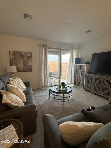 652 W Calle Espadero, Sahuarita, AZ 85629