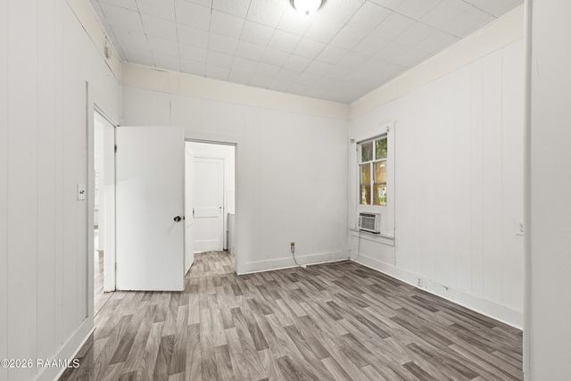 1122 S Court Street, Opelousas, LA 70570