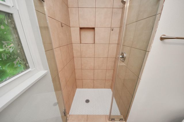 7004 Conley Street, Houston, TX 77021