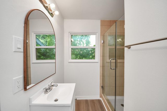 7004 Conley Street, Houston, TX 77021