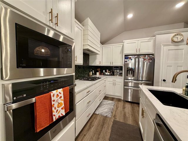 1208 SW 162nd Street, Oklahoma City, OK 73170