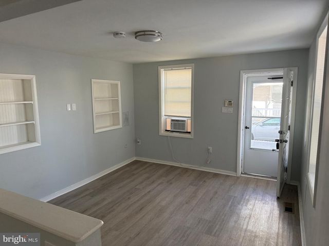 58 E MONROE ST, Mount Holly, NJ 08060