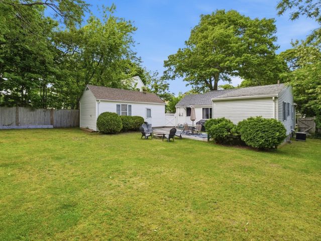 9 Silver Leaf, Yarmouth, MA 02673