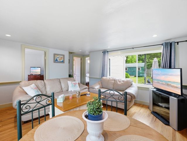9 Silver Leaf, Yarmouth, MA 02673