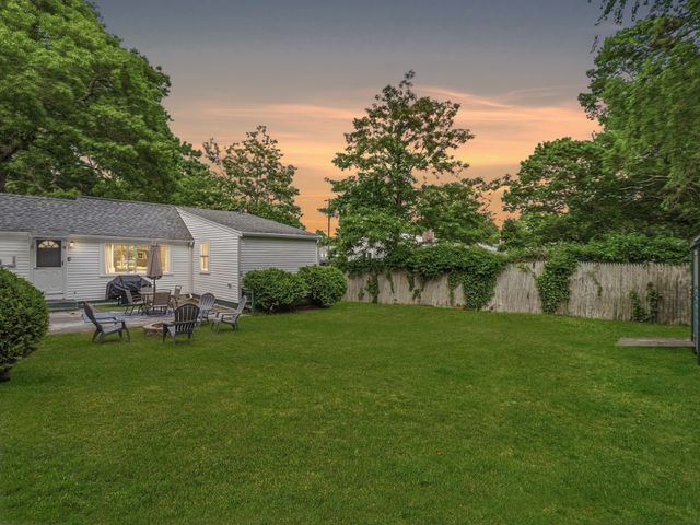 9 Silver Leaf, Yarmouth, MA 02673