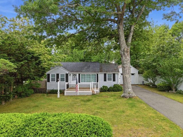 9 Silver Leaf, Yarmouth, MA 02673