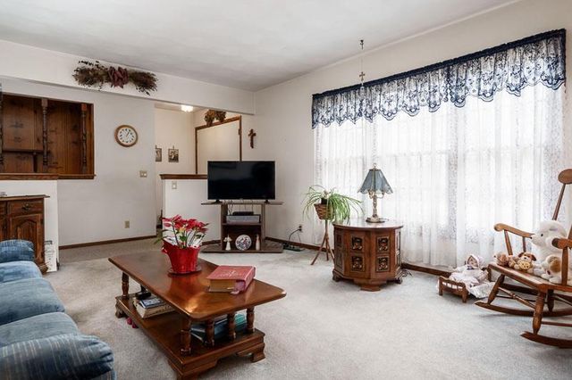 2058 Bootmaker Drive, Beloit, WI 53511