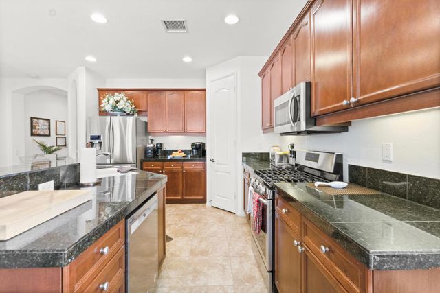 81083 Avenida Fayelynne, Indio, CA 92201