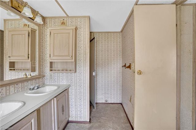526 Kindley Road, Thomasville, NC 27360