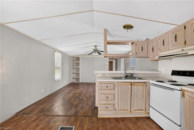 526 Kindley Road, Thomasville, NC 27360