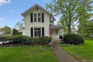 516 W Washington Street, Howell, MI 48843