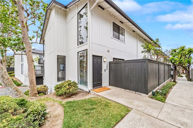 1200 Las Arenas, Costa Mesa, CA 92627
