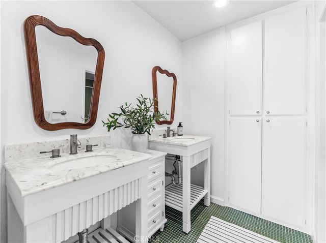 1200 Las Arenas, Costa Mesa, CA 92627