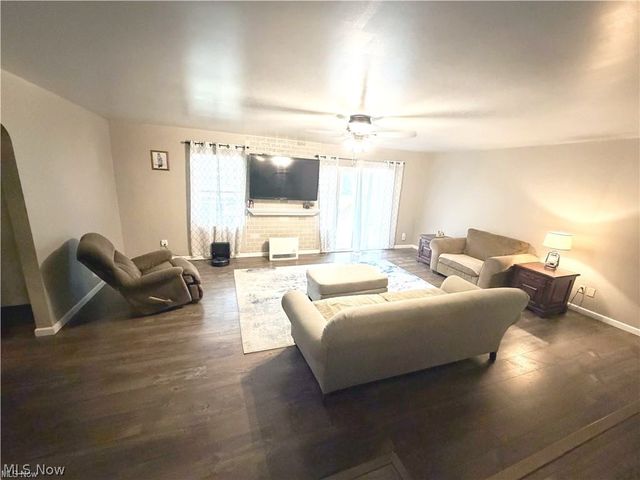 6819 State Route 46, Cortland, OH 44410