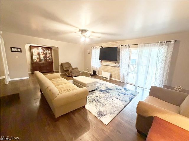 6819 State Route 46, Cortland, OH 44410
