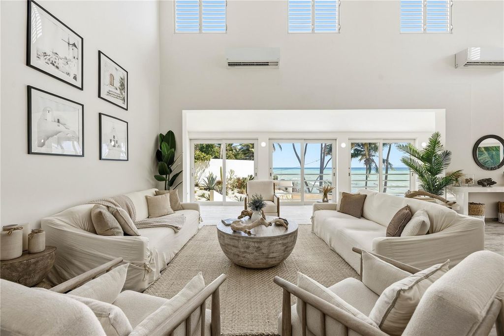 Image 4 of property listing at 32 SHELL CASTLE, Humacao, PR 00791