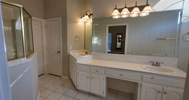 4514 Lakepointe Avenue, Rowlett, TX 75088