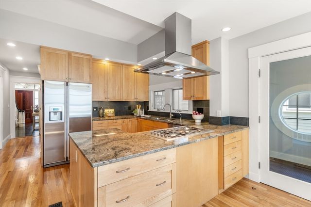 138 Thorndike St, Cambridge, MA 02141