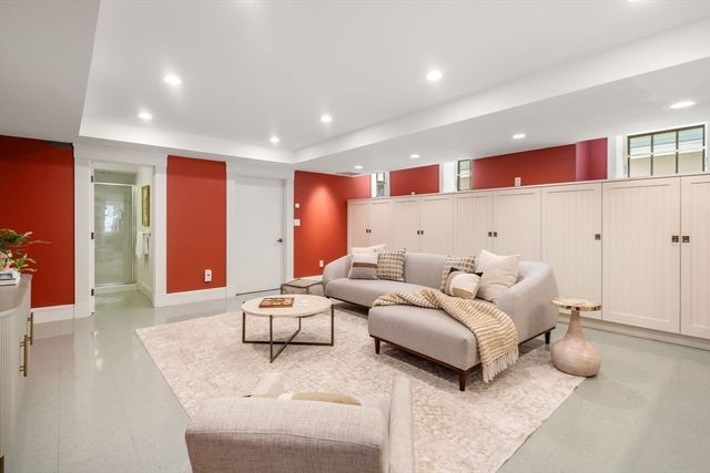 138 Thorndike St, Cambridge, MA 02141
