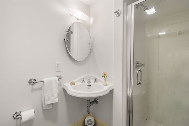 138 Thorndike St, Cambridge, MA 02141