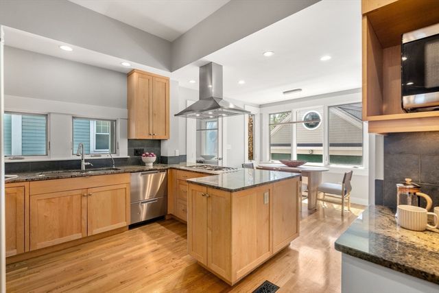 138 Thorndike St, Cambridge, MA 02141