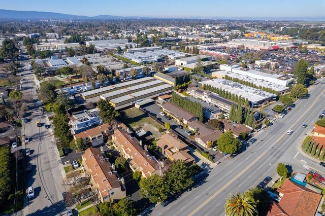 888 N Rengstorff Avenue, Mountain View, CA 94043