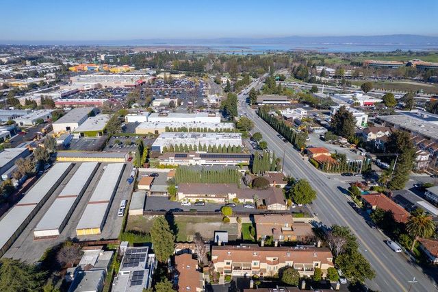 888 N Rengstorff Avenue, Mountain View, CA 94043