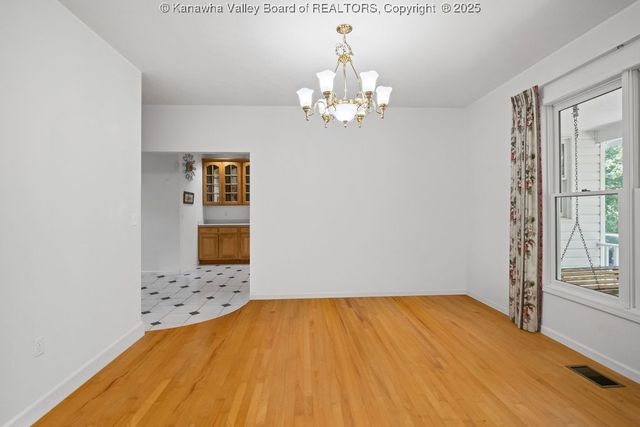 345 Meda Lane, Elkview, WV 25071