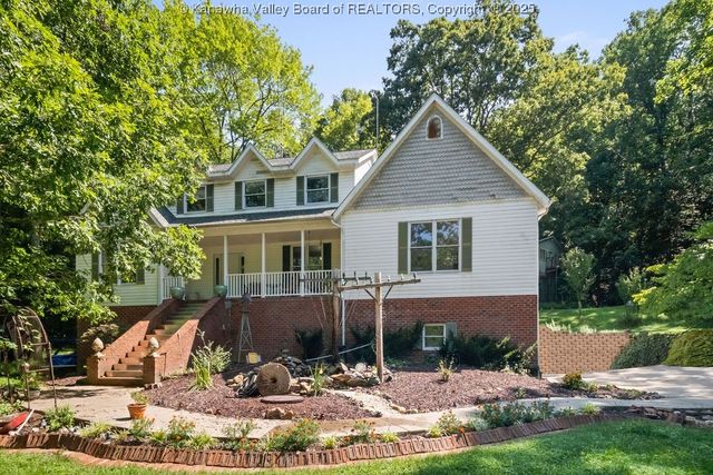 345 Meda Lane, Elkview, WV 25071