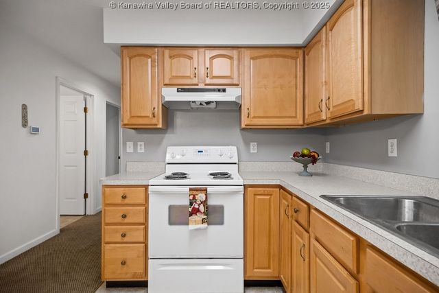 345 Meda Lane, Elkview, WV 25071