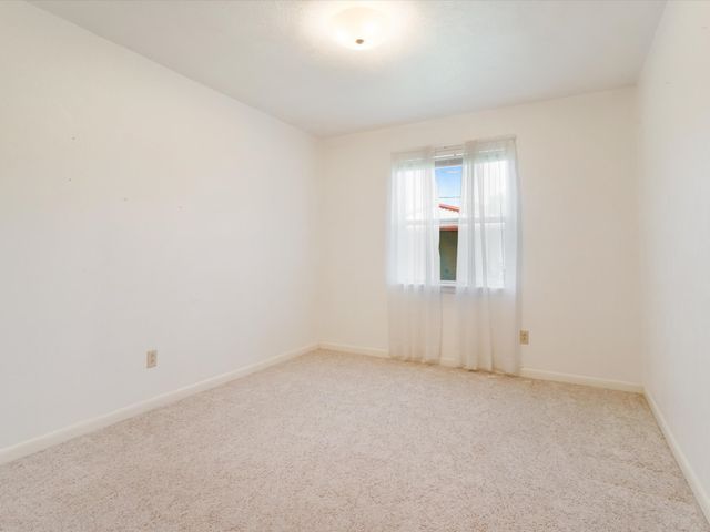 108 W Cunningham Street, Bonham, TX 75418