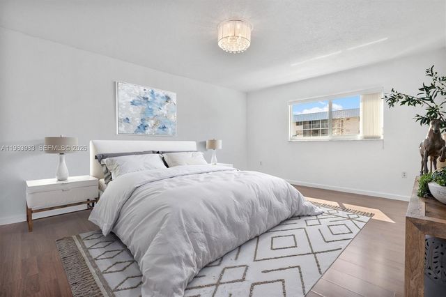 3860 NE 170th St 205, North Miami Beach, FL 33160