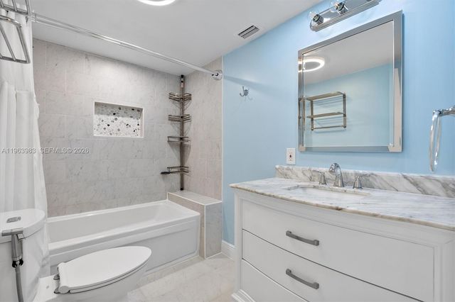 3860 NE 170th St 205, North Miami Beach, FL 33160