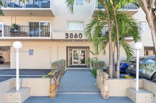 3860 NE 170th St 205, North Miami Beach, FL 33160
