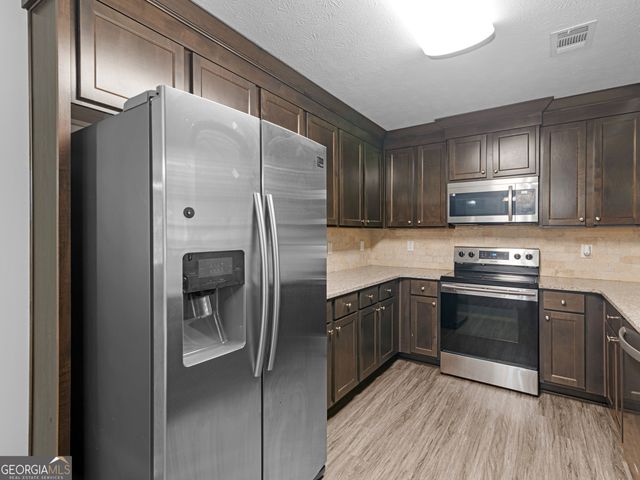122 Springwood Valley Road, Stockbridge, GA 30281