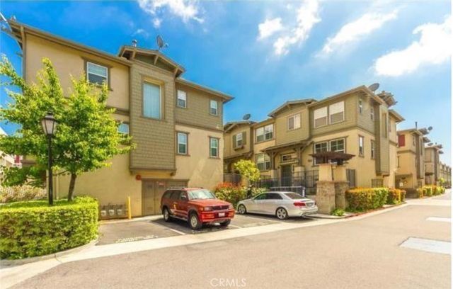 26090 Stonehaven, Harbor City, CA 90710