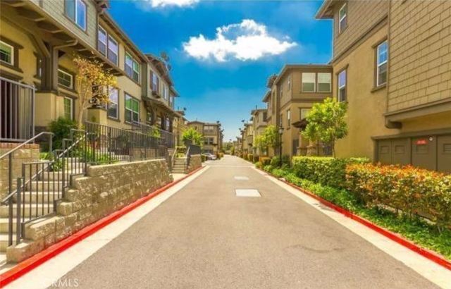 26090 Stonehaven, Harbor City, CA 90710