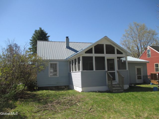 91 3rd Street, Glens Falls, NY 12801