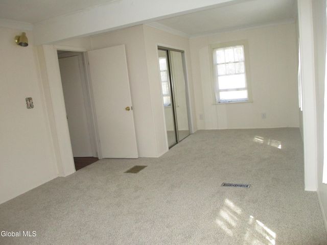 91 3rd Street, Glens Falls, NY 12801