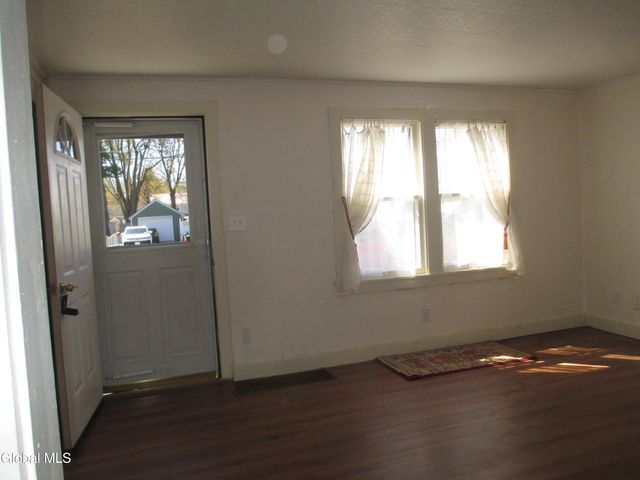 91 3rd Street, Glens Falls, NY 12801