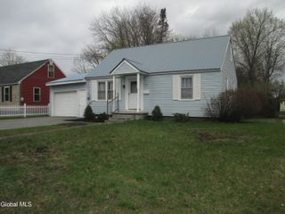 91 3rd Street, Glens Falls, NY 12801