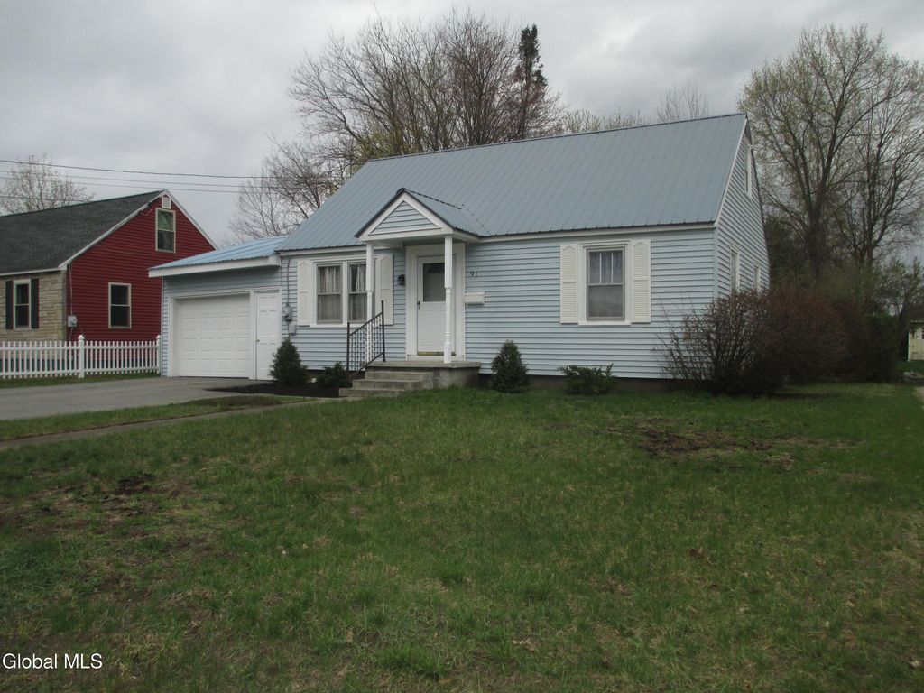 91 3rd Street, Glens Falls, NY 12801